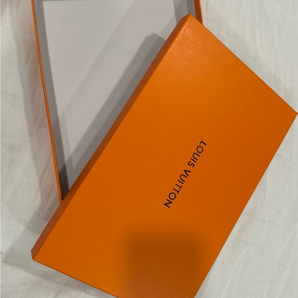 Louis Vuitton Orange Box - Picture 9 of 10